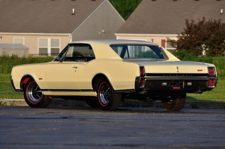 1967 Oldsmobile Cutlass Supreme - Image 2 of 12