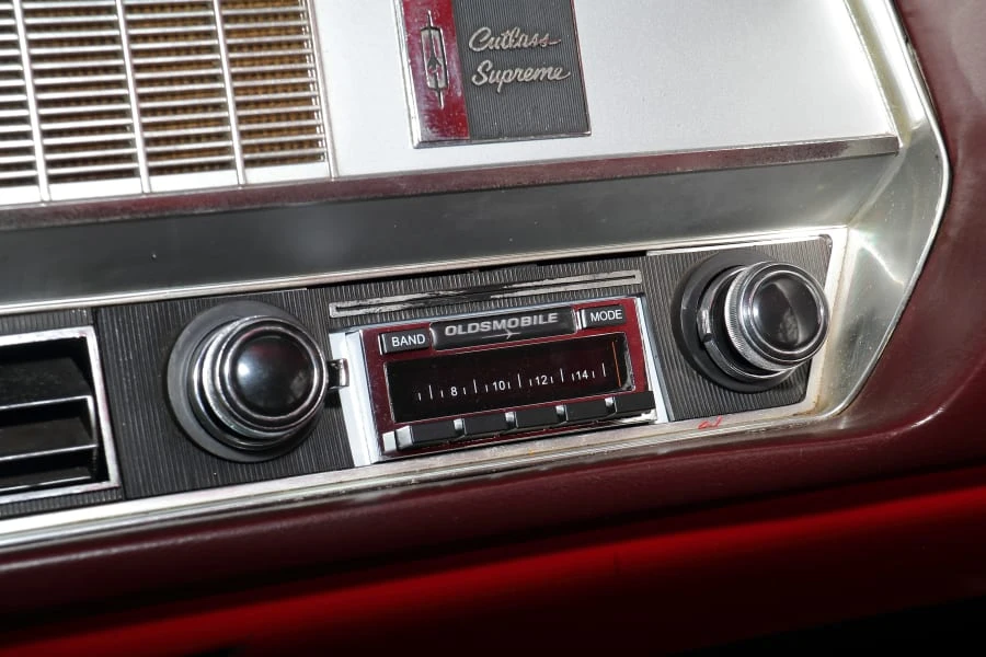 1967 Oldsmobile Cutlass Supreme - Image 19 of 26