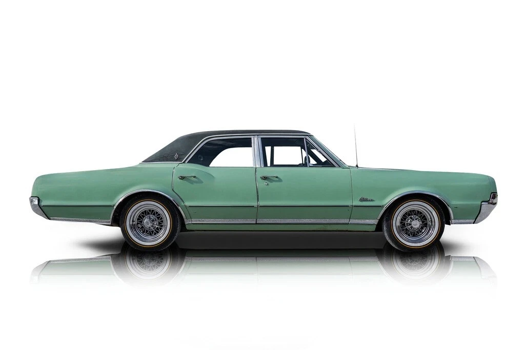 1967 Oldsmobile Cutlass Supreme - Image 2 of 12