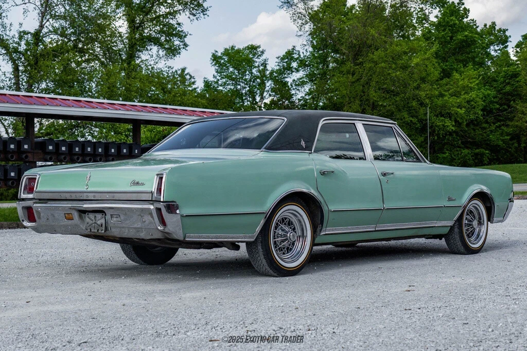 1967 Oldsmobile Cutlass Supreme - Image 8 of 12