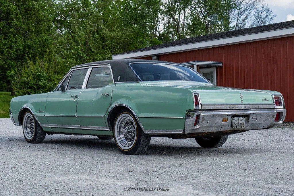 1967 Oldsmobile Cutlass Supreme - Image 6 of 12