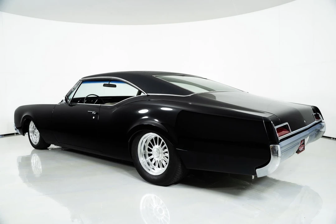 1967 Oldsmobile 88 - Image 10 of 12