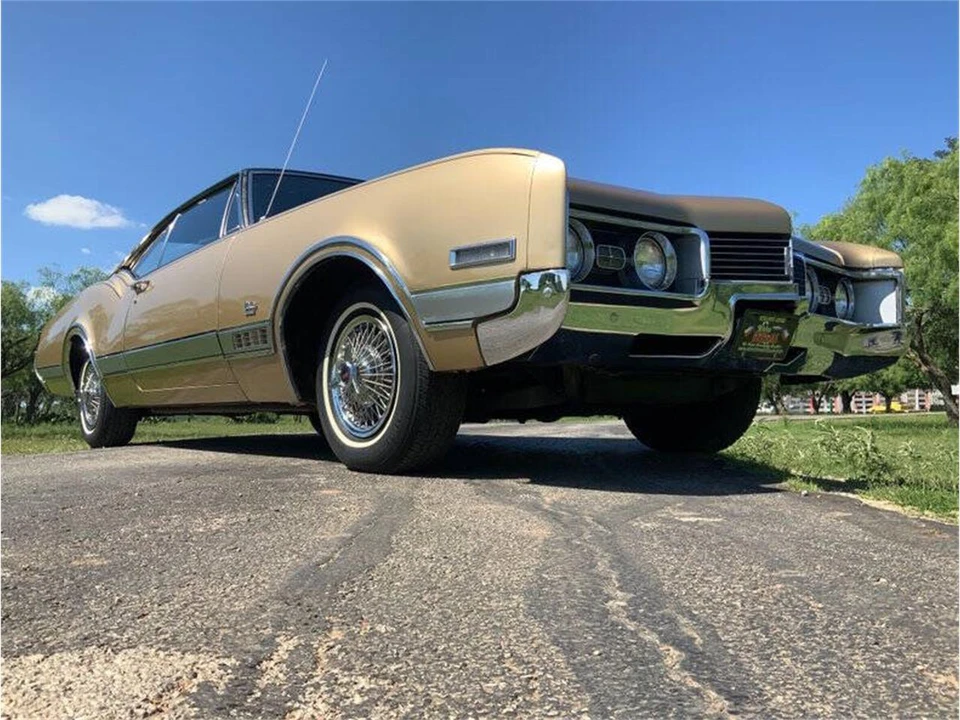 1967 Oldsmobile 88 - Image 7 of 31