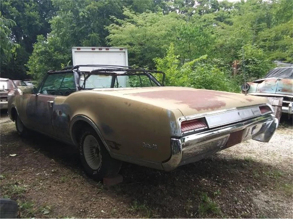 1967 Oldsmobile 88 - Image 3 of 21