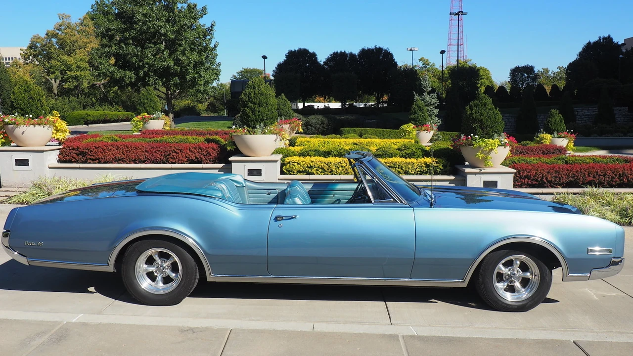 1967 Oldsmobile 88 - Image 2 of 13