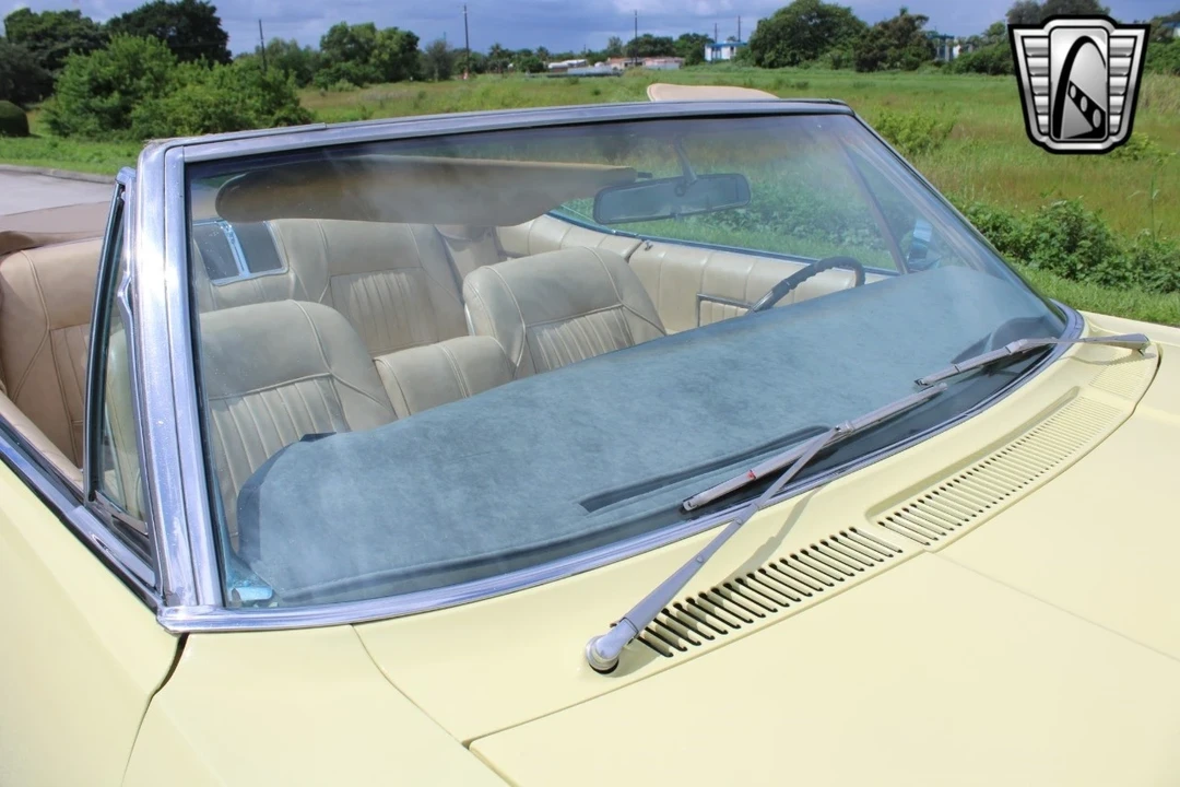 1967 Oldsmobile 98 - Image 14 of 21