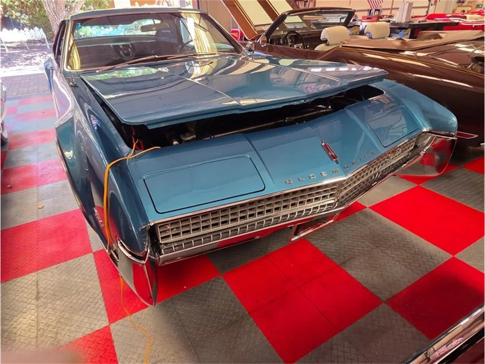 1967 Oldsmobile Toronado - Image 19 of 30