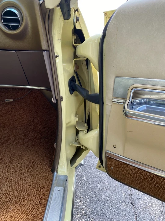 1967 Oldsmobile Toronado - Image 17 of 21