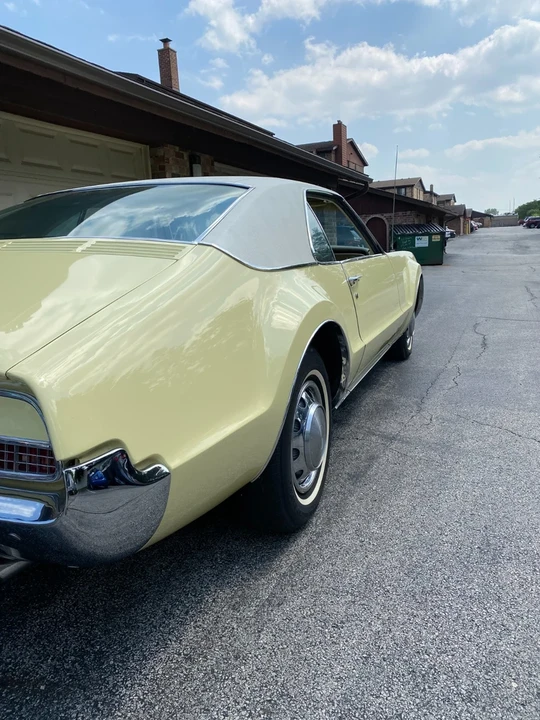 1967 Oldsmobile Toronado - Image 6 of 21