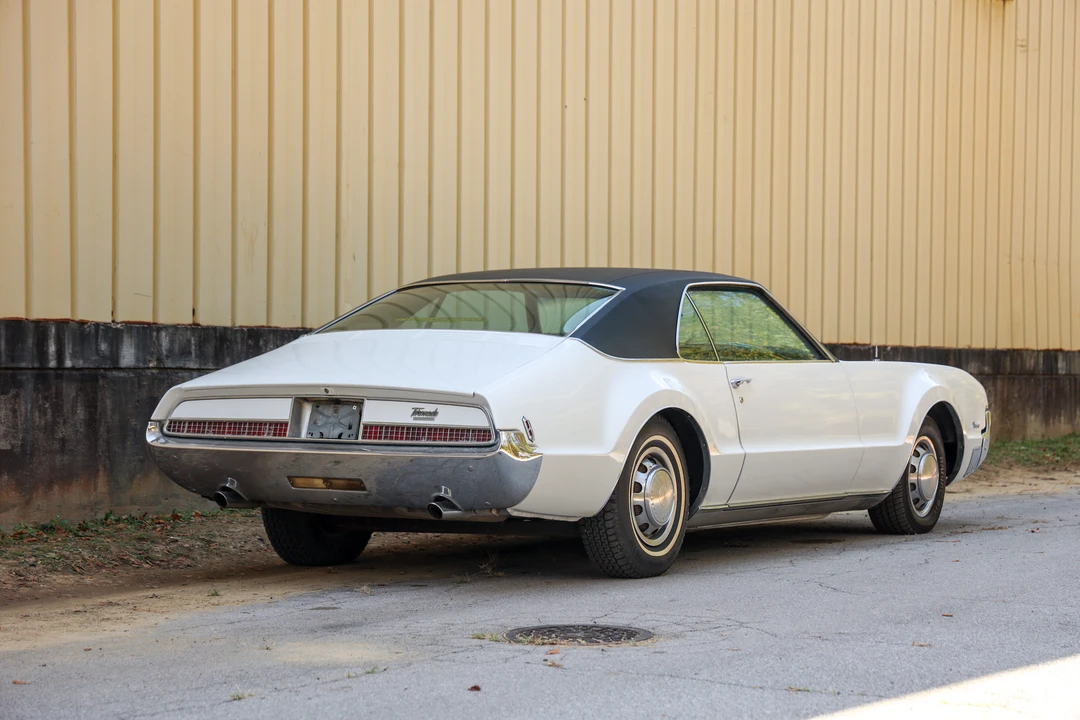 1967 Oldsmobile Toronado - Image 5 of 31