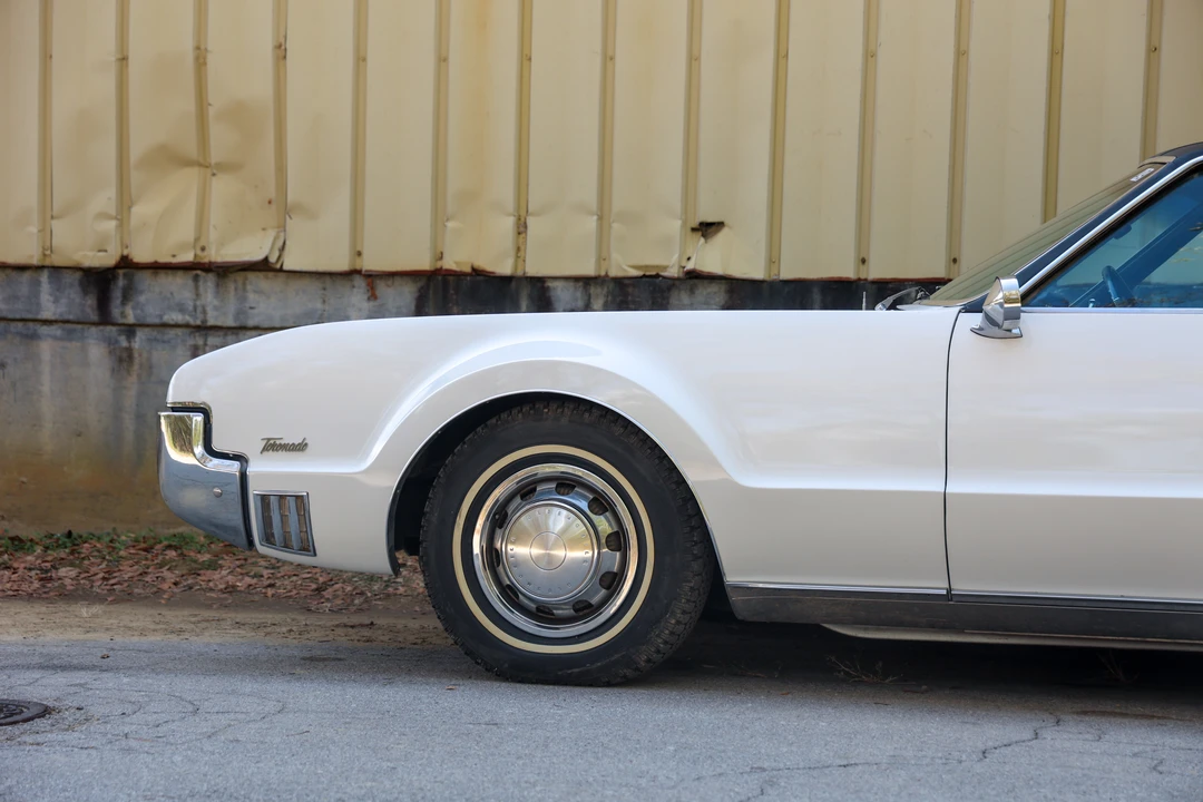 1967 Oldsmobile Toronado - Image 11 of 31