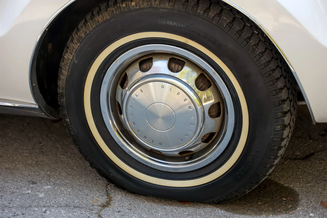 1967 Oldsmobile Toronado - Image 15 of 31
