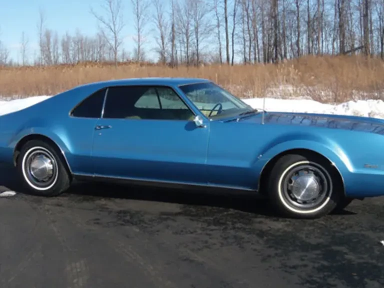 1967 Oldsmobile Toronado - Image 3 of 4