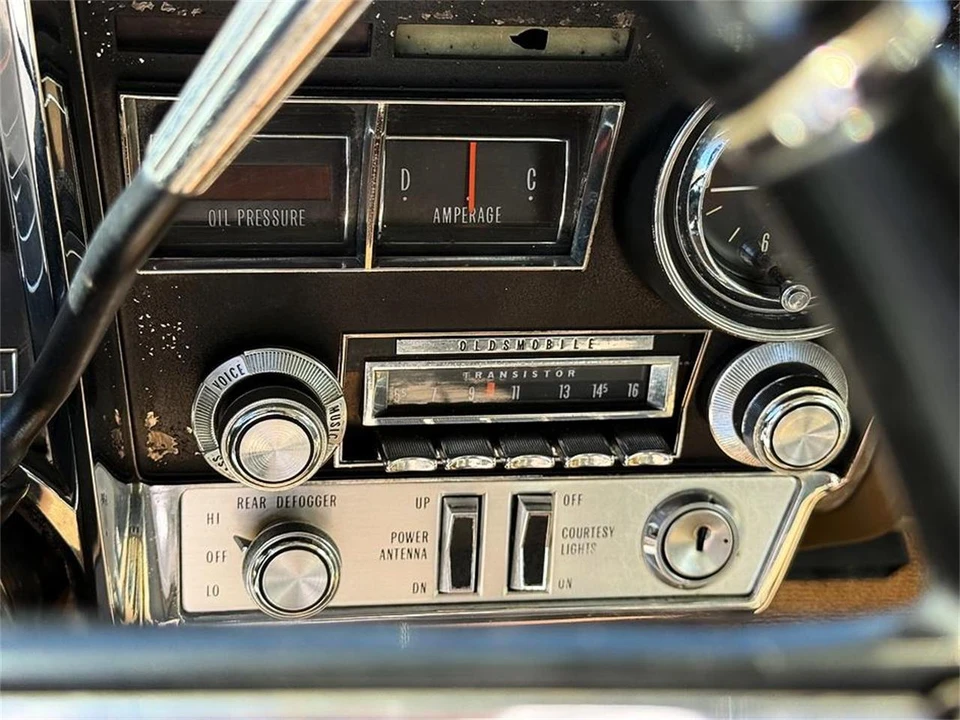 1967 Oldsmobile Toronado - Image 8 of 31