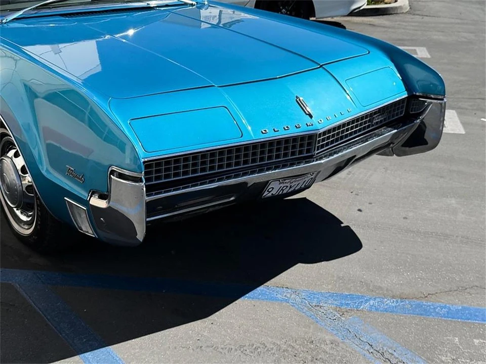 1967 Oldsmobile Toronado - Image 3 of 31