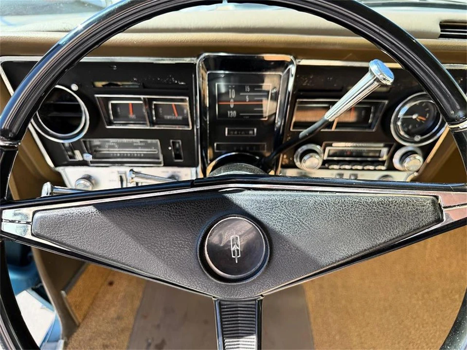 1967 Oldsmobile Toronado - Image 21 of 31