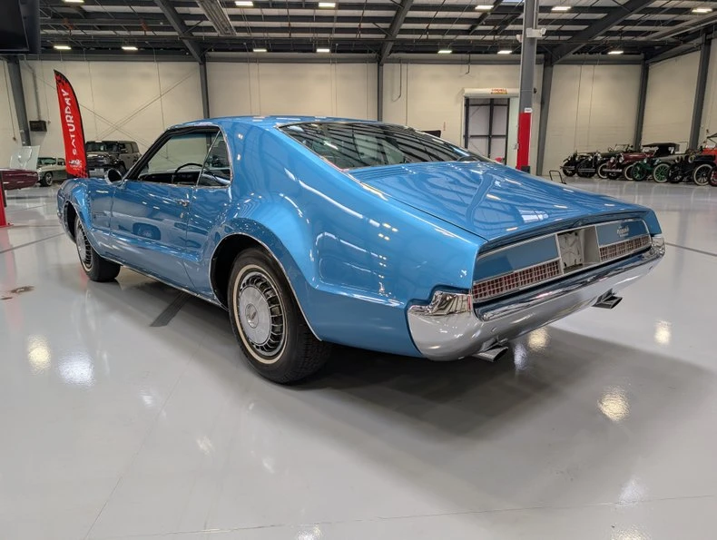 1967 Oldsmobile Toronado - Image 3 of 15