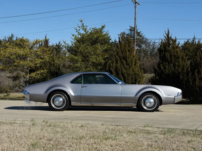 1967 Oldsmobile Toronado - Image 6 of 31