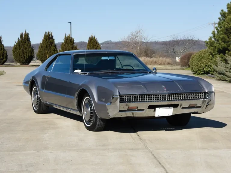 1967 Oldsmobile Toronado - Image 2 of 31
