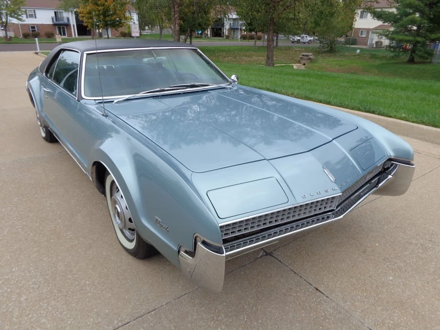 1967 Oldsmobile Toronado - Image 11 of 11