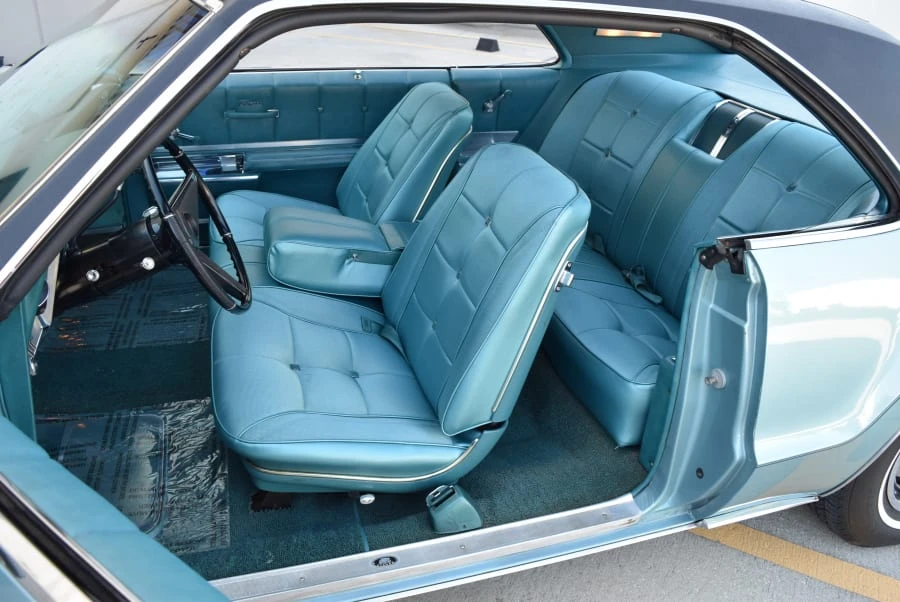 1967 Oldsmobile Toronado - Image 4 of 11