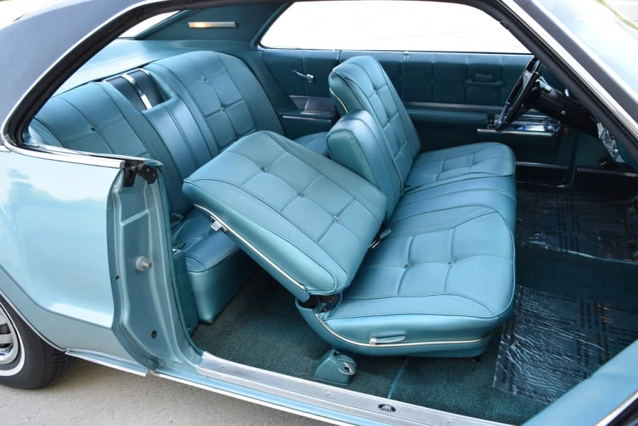 1967 Oldsmobile Toronado - Image 6 of 11