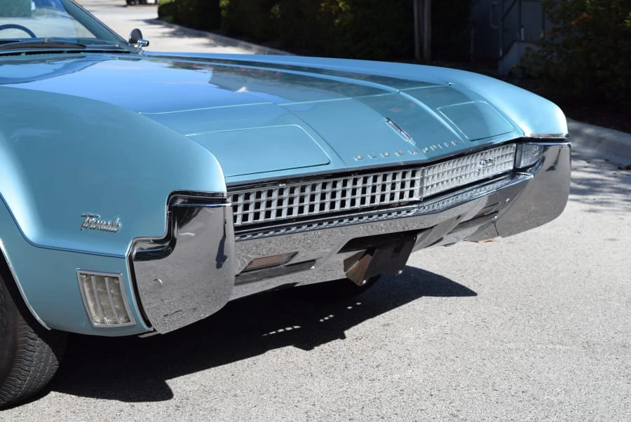 1967 Oldsmobile Toronado - Image 10 of 11
