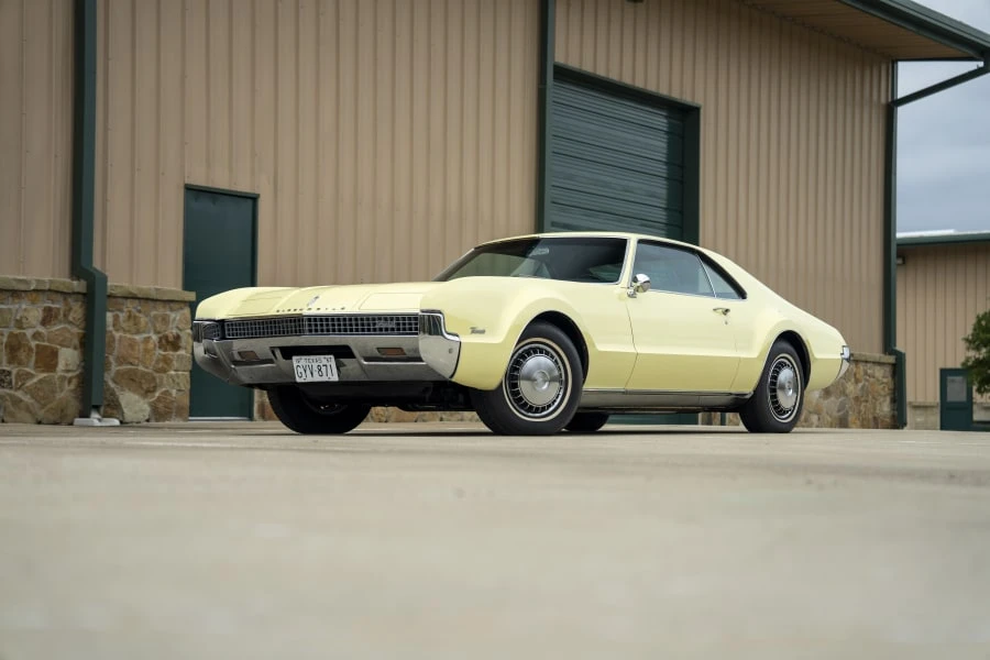 1967 Oldsmobile Toronado - Image 25 of 31
