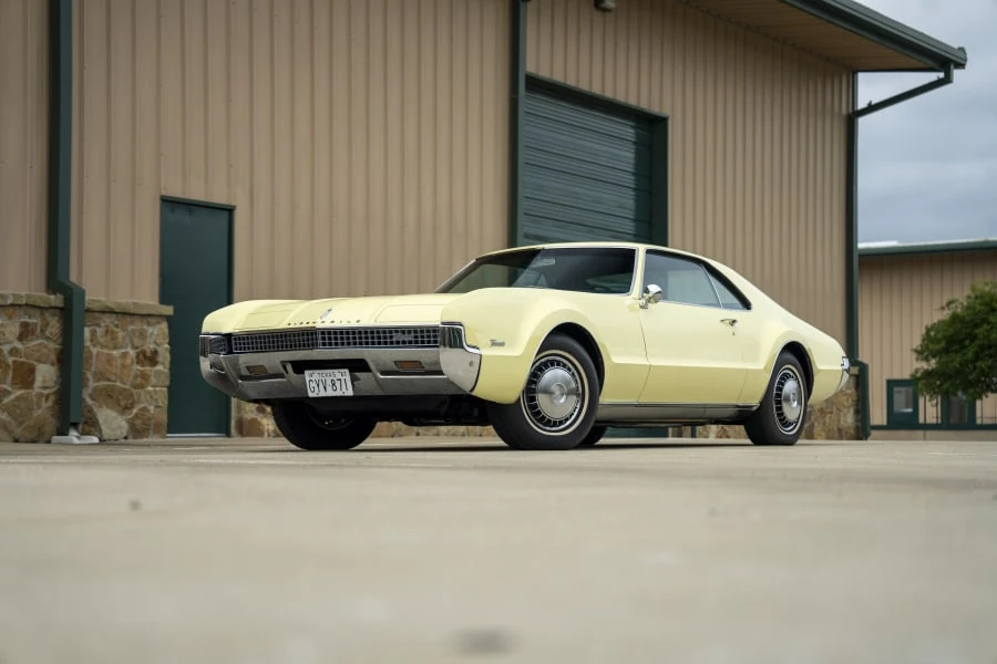 1967 Oldsmobile Toronado - Image 26 of 31