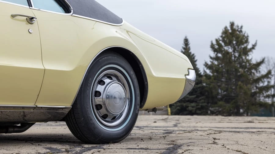 1967 Oldsmobile Toronado - Image 20 of 31