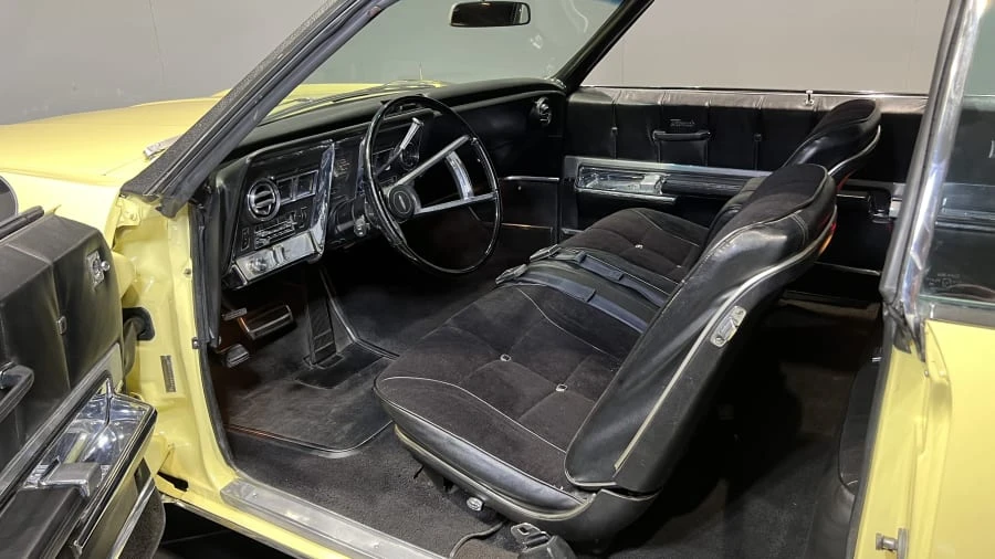 1967 Oldsmobile Toronado - Image 14 of 25