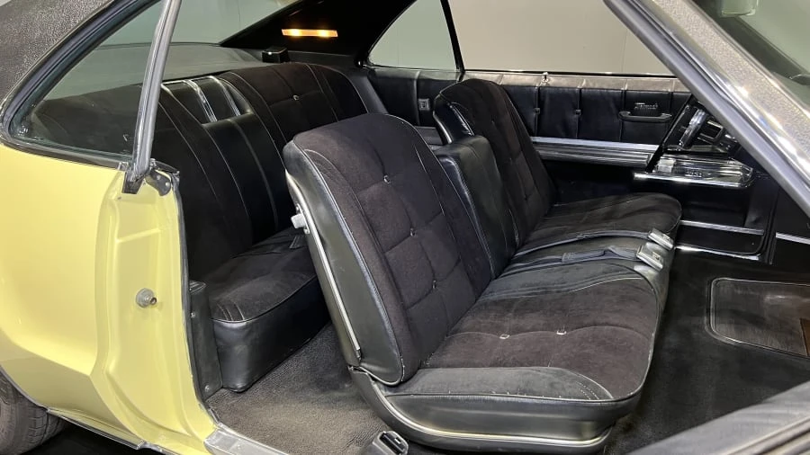 1967 Oldsmobile Toronado - Image 16 of 25