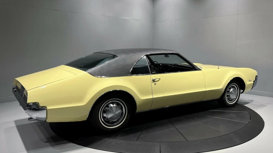 1967 Oldsmobile Toronado - Image 8 of 25