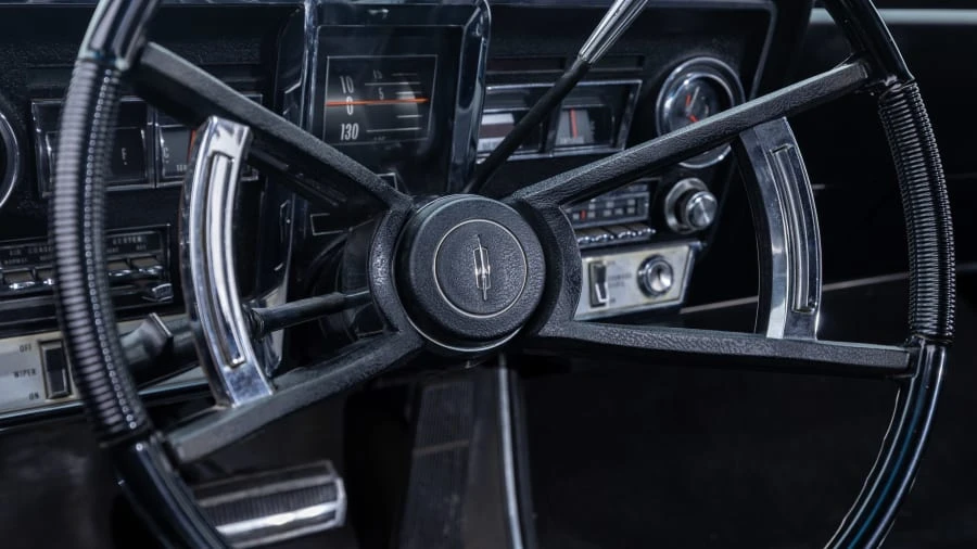 1967 Oldsmobile Toronado - Image 27 of 31