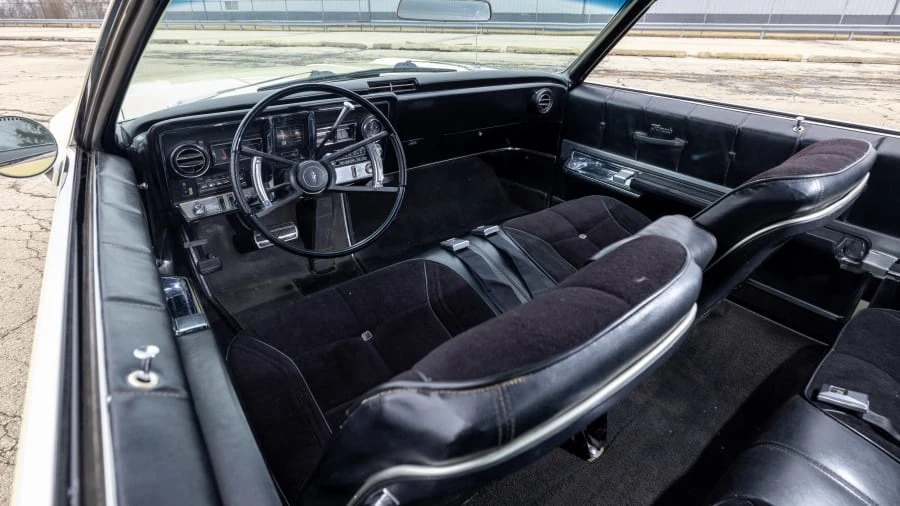 1967 Oldsmobile Toronado - Image 31 of 31