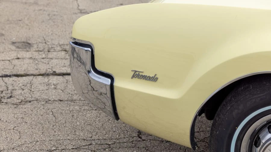 1967 Oldsmobile Toronado - Image 21 of 31