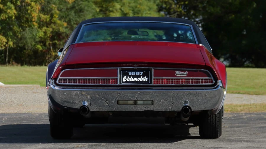 1967 Oldsmobile Toronado - Image 9 of 24