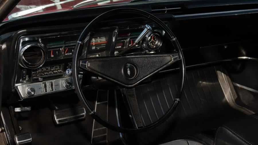 1967 Oldsmobile Toronado - Image 18 of 24