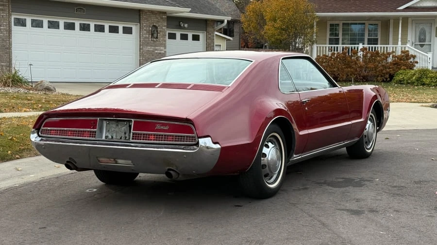 1967 Oldsmobile Toronado - Image 3 of 10