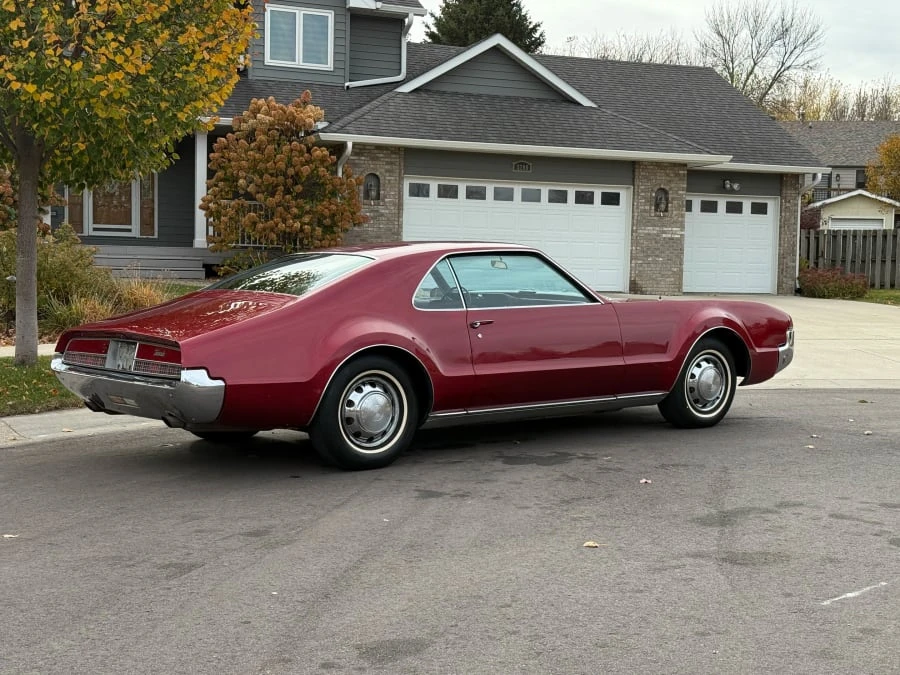 1967 Oldsmobile Toronado - Image 6 of 10