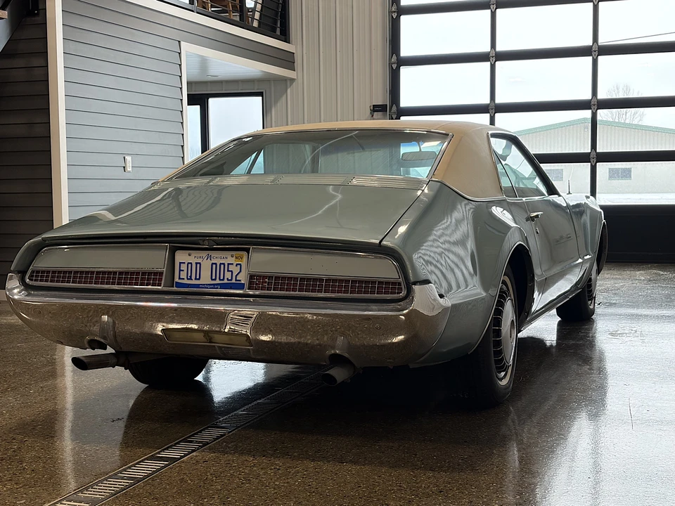1967 Oldsmobile Toronado - Image 3 of 31