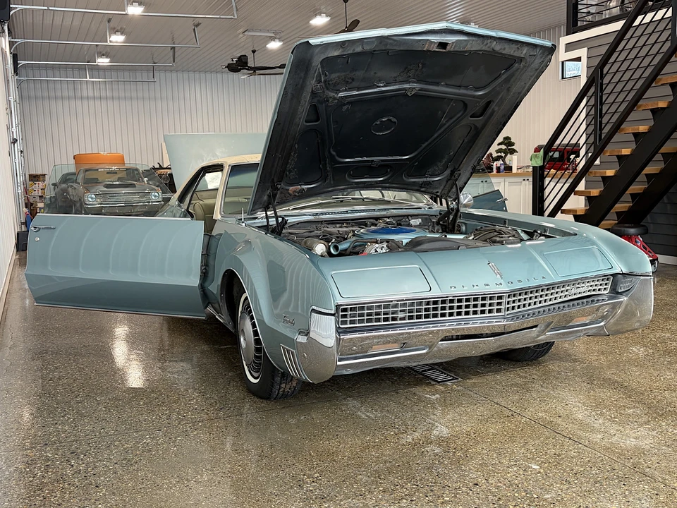 1967 Oldsmobile Toronado - Image 18 of 31