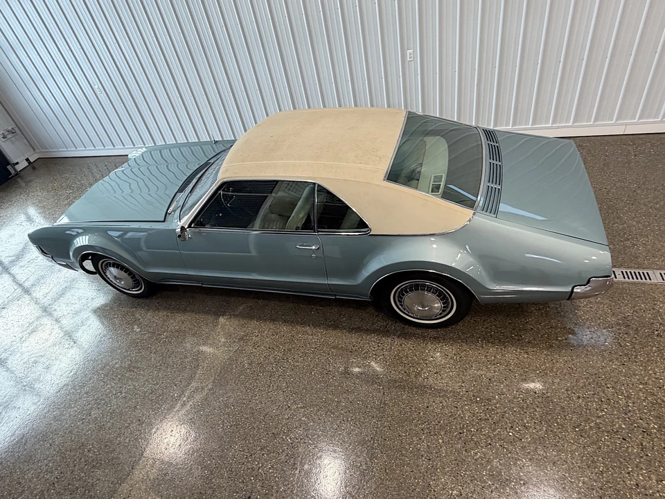 1967 Oldsmobile Toronado - Image 5 of 31