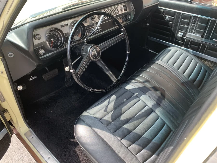 1967 Oldsmobile Vista Cruiser - Image 4 of 10