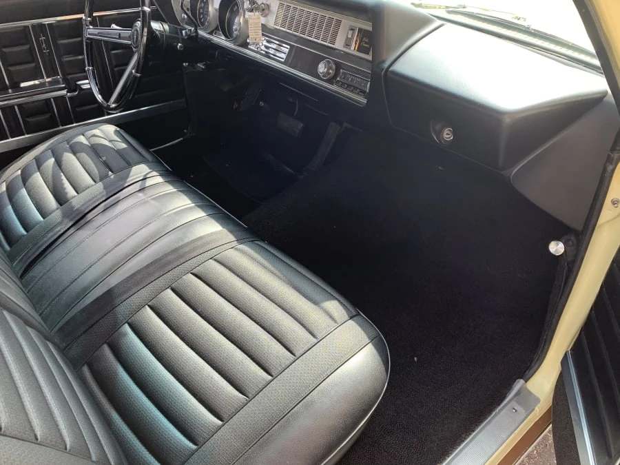 1967 Oldsmobile Vista Cruiser - Image 6 of 10