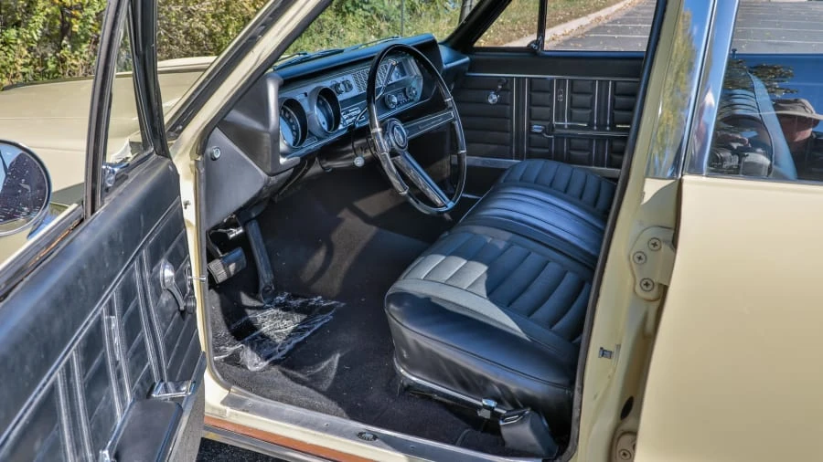 1967 Oldsmobile Vista Cruiser - Image 4 of 12
