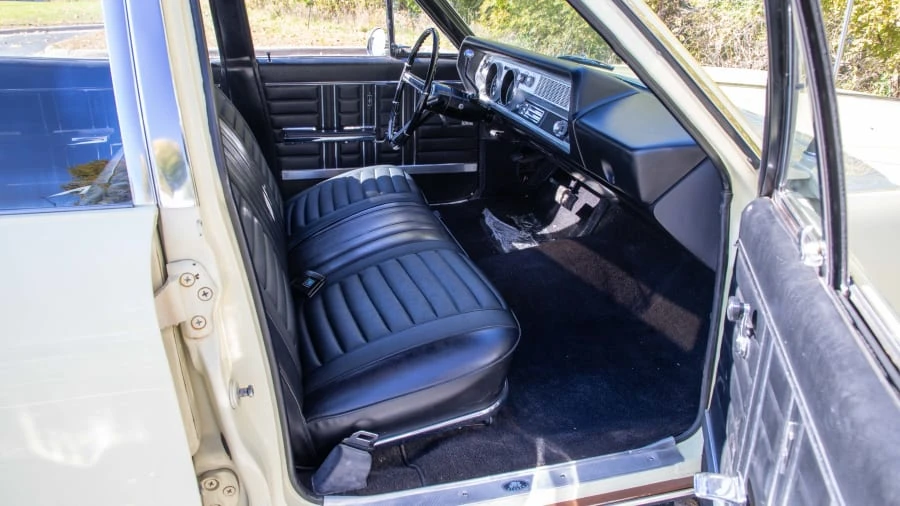 1967 Oldsmobile Vista Cruiser - Image 5 of 12