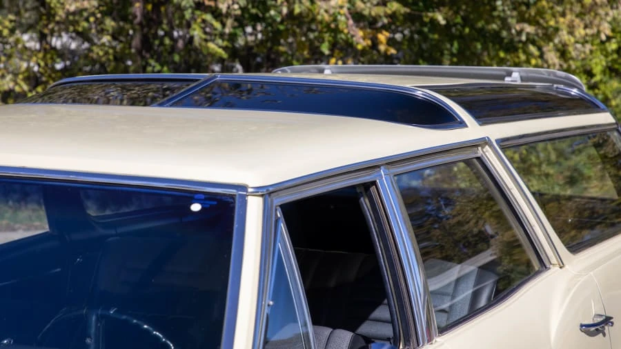 1967 Oldsmobile Vista Cruiser - Image 11 of 12