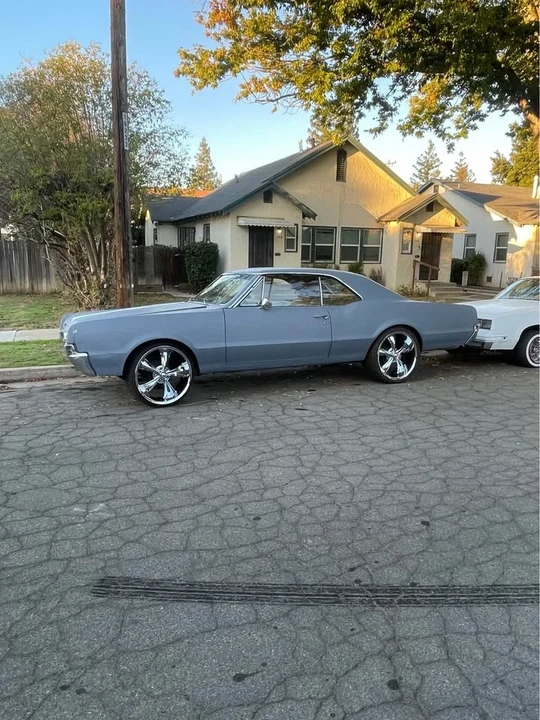 1967 Oldsmobile Cutlass Supreme - Image 8 of 19