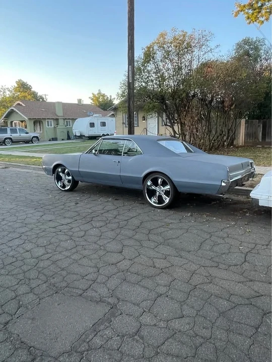 1967 Oldsmobile Cutlass Supreme - Image 6 of 19